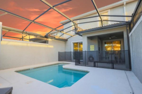 Magical Townhome private pool in Storey Lake
